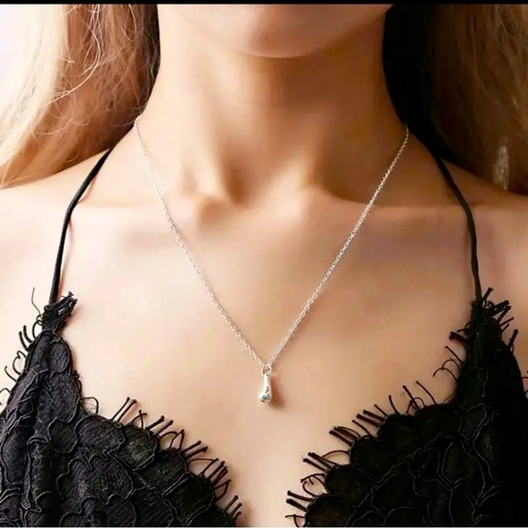 New Minimalist Teardrop Jewelry Set 4~ Ring Necklace Bracelet & Bottega Earrings - Picture 2 of 3